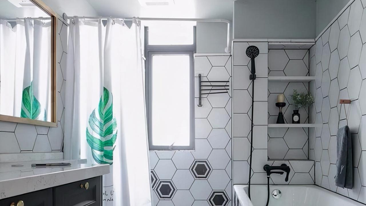 卫生间有什么“假把式”？光是壁龛毁所有，后悔安装太早了