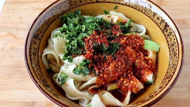 米飯|教你做油潑面，做法和訣竅告訴你，堪比白鹿原油潑面，真是一絕