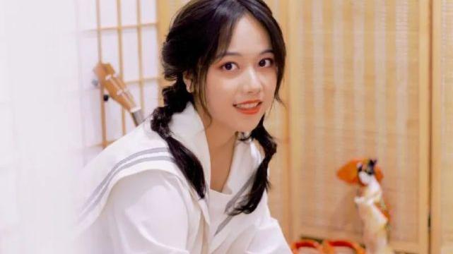 林哥情感解析|触碰女生身上的哪些部位可以让她有心动的感觉？