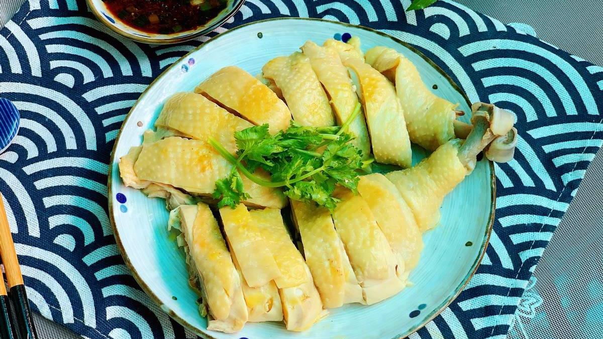 白切鸡|适合减肥人士吃的姜蓉白切鸡，吃一块鸡肉，劲道弹牙，香气四溢