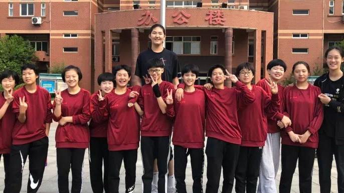 一顾相思|她被称为“女版姚明”，未来可以带领女篮夺得世界冠军，她是谁？