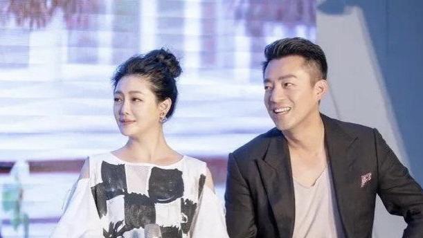 羽绒服 美容大王大S，和丈夫仅见四面就闪婚，如今婚姻却惨淡收场