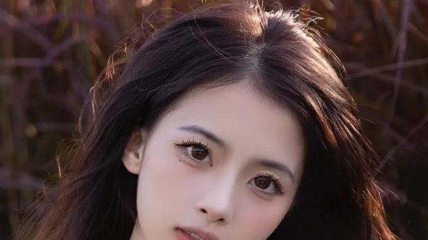 |眉毛又粗又黑？记住六个小步骤，初学者也能画出自然好看的眉毛