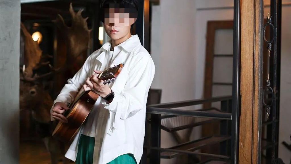 刘诗诗|知名男歌手自曝全身存款仅10元：不认命的人生有多可怕？