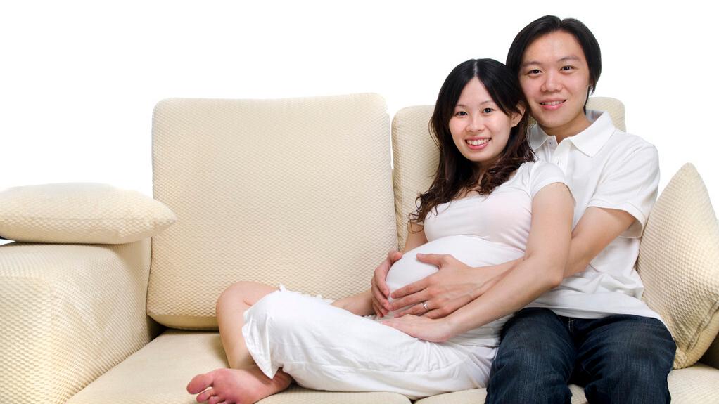 久久说情感 老婆洗澡时他女闺蜜发来：“想你了”，我帮老公回复：我老婆不在