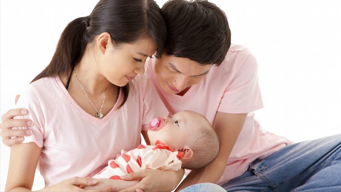 久久说情感|“老婆，咱女儿病了，快拿9万来治病”前妻：滚，我们已经离婚了