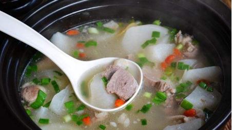 白菜|冬季滋补——羊骨枸杞萝卜汤