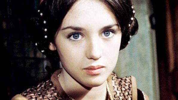 阿佳妮|阿佳妮：法兰西第一美人，法国影坛80年代最具代表性的女演员