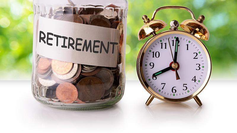 养老金 按最低标准缴纳社保，缴费满30年，退休时能领多少养老金？