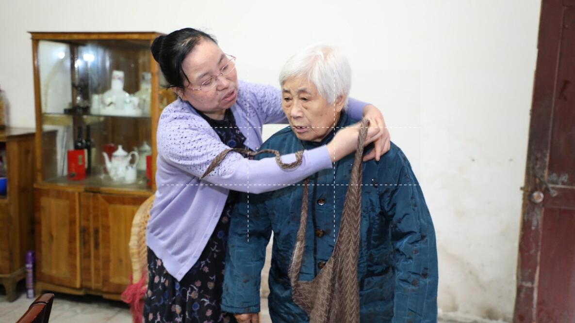 我是知心小姐姐 “儿媳，你下班帮小叔子带孩子”“他旅游我带娃，凭啥？”
