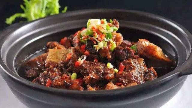 陕西|陕西名菜红烧牛尾的秘制做法，口味鲜香软烂入味，越吃越过瘾