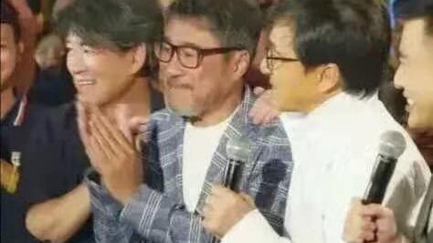 小姐姐|成龙带周华健到美国商演，对方变卦只给5万美金出场费，成龙：打发叫花子呢！