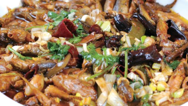 补钙|烧海杂，是清真风味传统菜，也是高级宴席上名贵菜肴之一