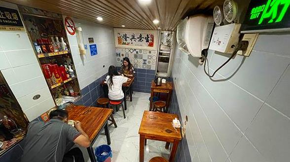 上海市|沪漂夫妻开馆子13年终买房，称大部分菜是客人教的，网友：爱学习