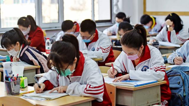 萌听小c姐|双一流高校在河南省“遇冷”，缺额400+，知名高校咋还招不到人？