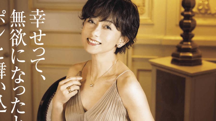 发型|45岁的女人，直发和卷发哪种更显年轻？这六款发型时尚减龄又高级