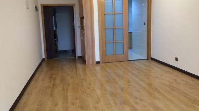 走了一圈18块钱的石膏线，竟出乎意料好看，发到朋友圈都说超值！