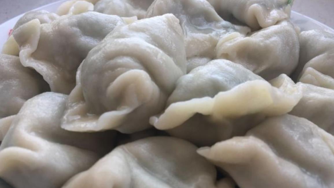面粉|国营饭店厨子辞工做饺子，辗转36年后蜗居菜场，却是因为太受欢迎