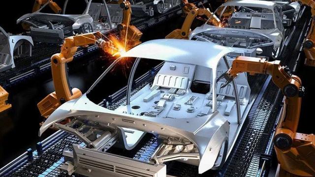 四叶草海之恋|车企“缺芯”愈演愈烈？全球遭遇“减产潮”，车企勒紧“裤腰带”