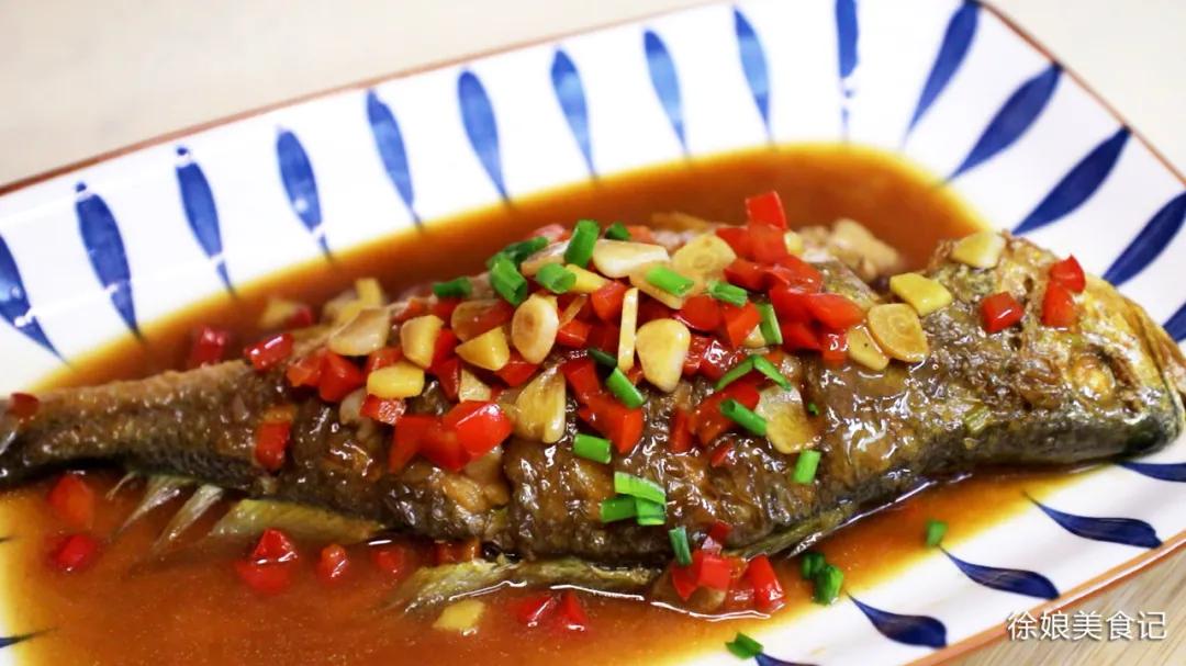 红烧肉|小孩多吃鱼变聪明，酒店二厨教你这样做，鱼肉鲜嫩，营养丰富