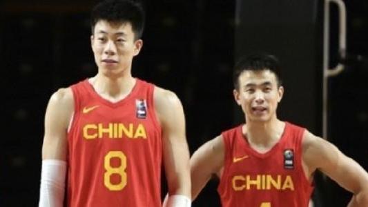 吴有情聊|2：0中国男篮两战皆负，提前回家，杜锋国家队首秀你给他打几分？