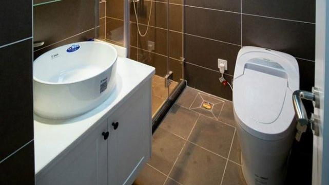 107平浅色三居室设计，放大空间显得很宽敞明亮