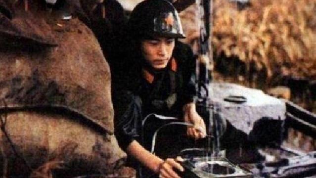 情窦初开的青春|1985年，我军侦察队碰到越军搏击高手，副队长去单挑，结局如何？