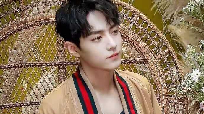 姚明明|肖战龚俊公开表态！新疆棉花引得顶流集体沉默，原因实在可笑