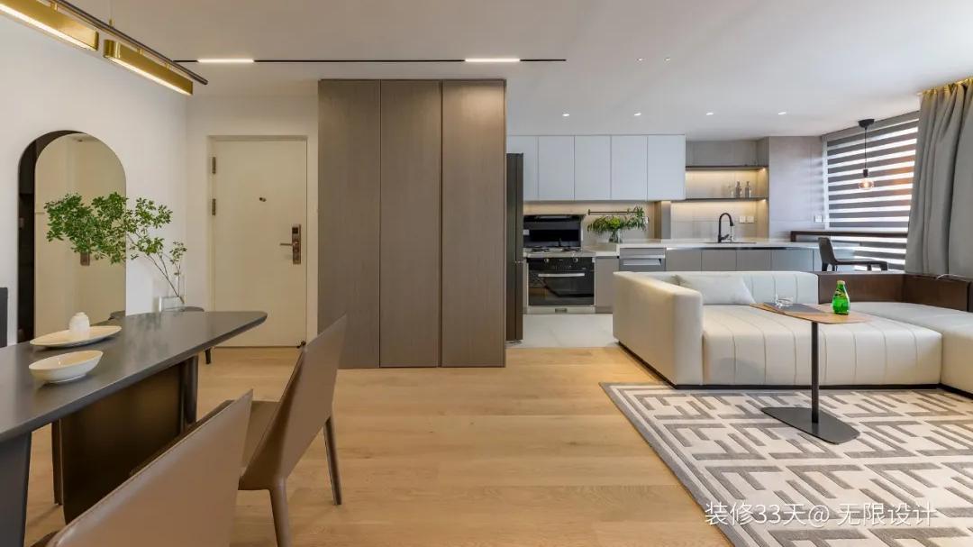 装修设计：开放式厨房，收纳型走廊，主卧改套房