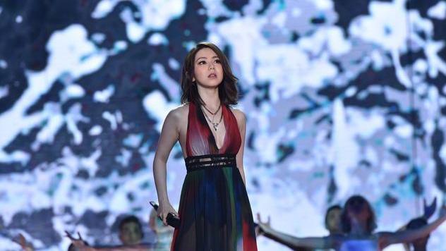 你认为邓紫棋的哪一首歌最经典？