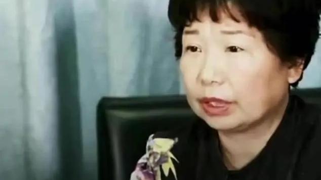 木子默 熊磊否认订婚，深夜怀念姚策，如果有个通往天堂的电梯