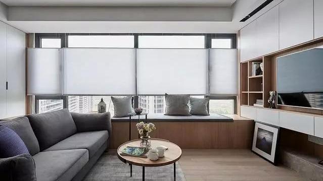 老公坚持玄关做“柜中柜”，客厅造“假飘窗”，美观又实用