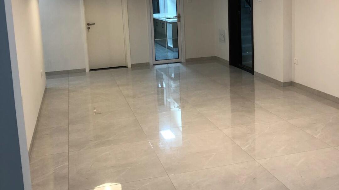 新房装修不跟风，坚持不做吊顶不做电视墙，全屋简单舒适不压抑！