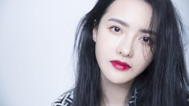 明星素颜 女性坚持这3个好习惯，就算不打水光针，素颜也会细腻自然且漂亮