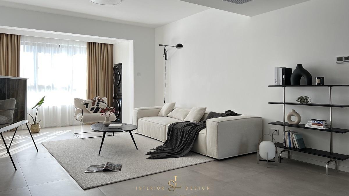 看他们清爽舒适的118㎡，厨房隔断半墙延伸吧台做餐桌，就餐的氛围就来了