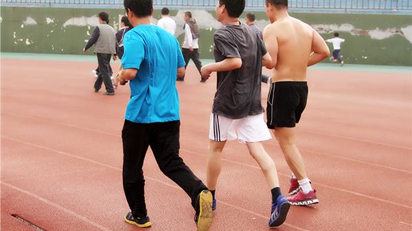 医生 “过午不食”真的好吗？坚持做的人，身体怎么样了？