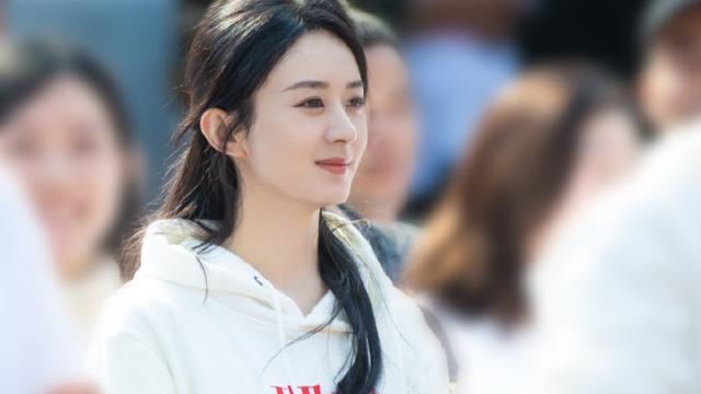 谭松韵|离婚后的赵丽颖新作品官宣？看清男主是他后：憋尿也要追！