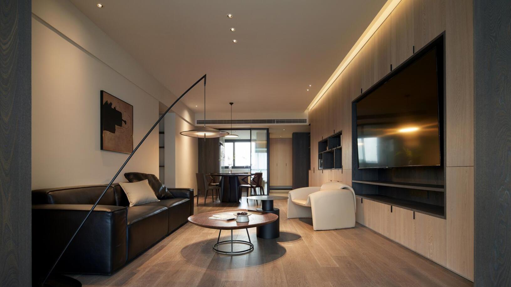 有过生活经历，才知道家里柜子越多越好，看她家，收纳多到爆