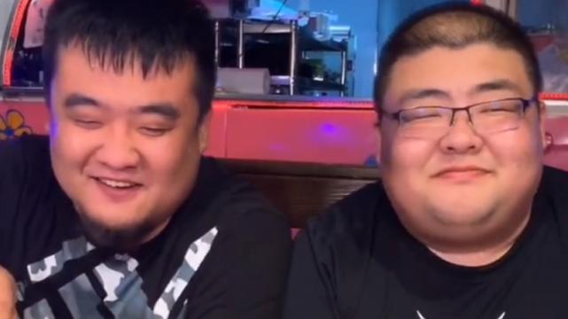 穿衣搭配 大胃王胖猴仔节食减肥10天，一顿回到解放前，脸部已出现“黑斑”