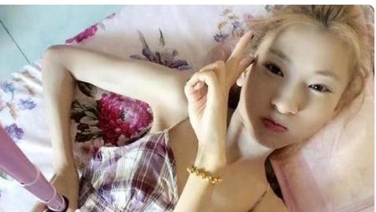 女孩|“骷髅妹”：因爱“自虐”减肥，从120斤减到57斤，瘦成了皮包骨