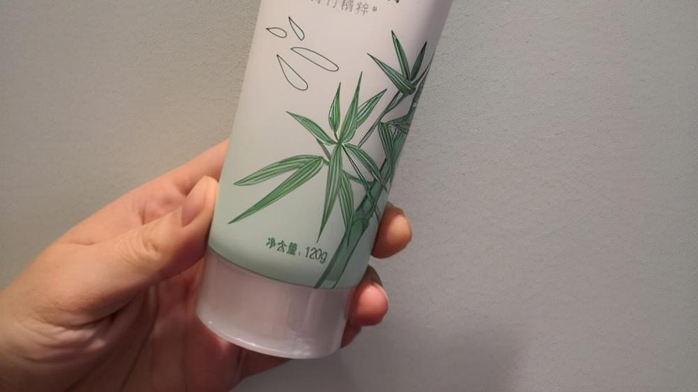 王子文 性价比高又是国货之光的洗面奶！你用过哪些呢？