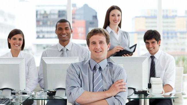 分公司总经理坚决不按总部要求执行，私自更改装修方案被总部追责