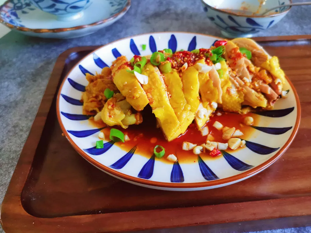 口水鸡|口水鸡，麻辣鲜香，肉嫩多汁，好吃又过瘾