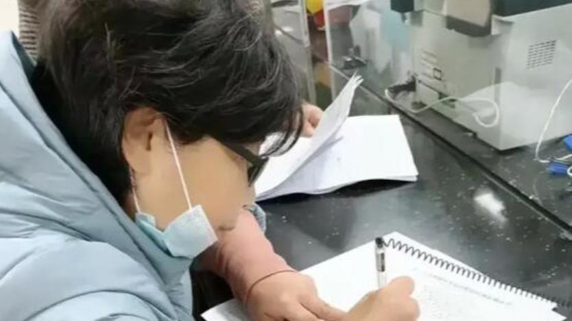 柠重呀 杜新枝迎来58岁生日，熊磊代替姚策送祝福，杜妈暖心回应表达感谢