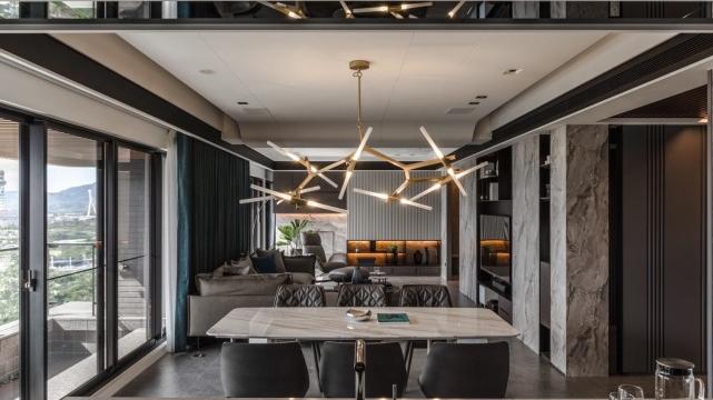 140平方米旧房改造 轻奢主义元素让你美景尽收眼底