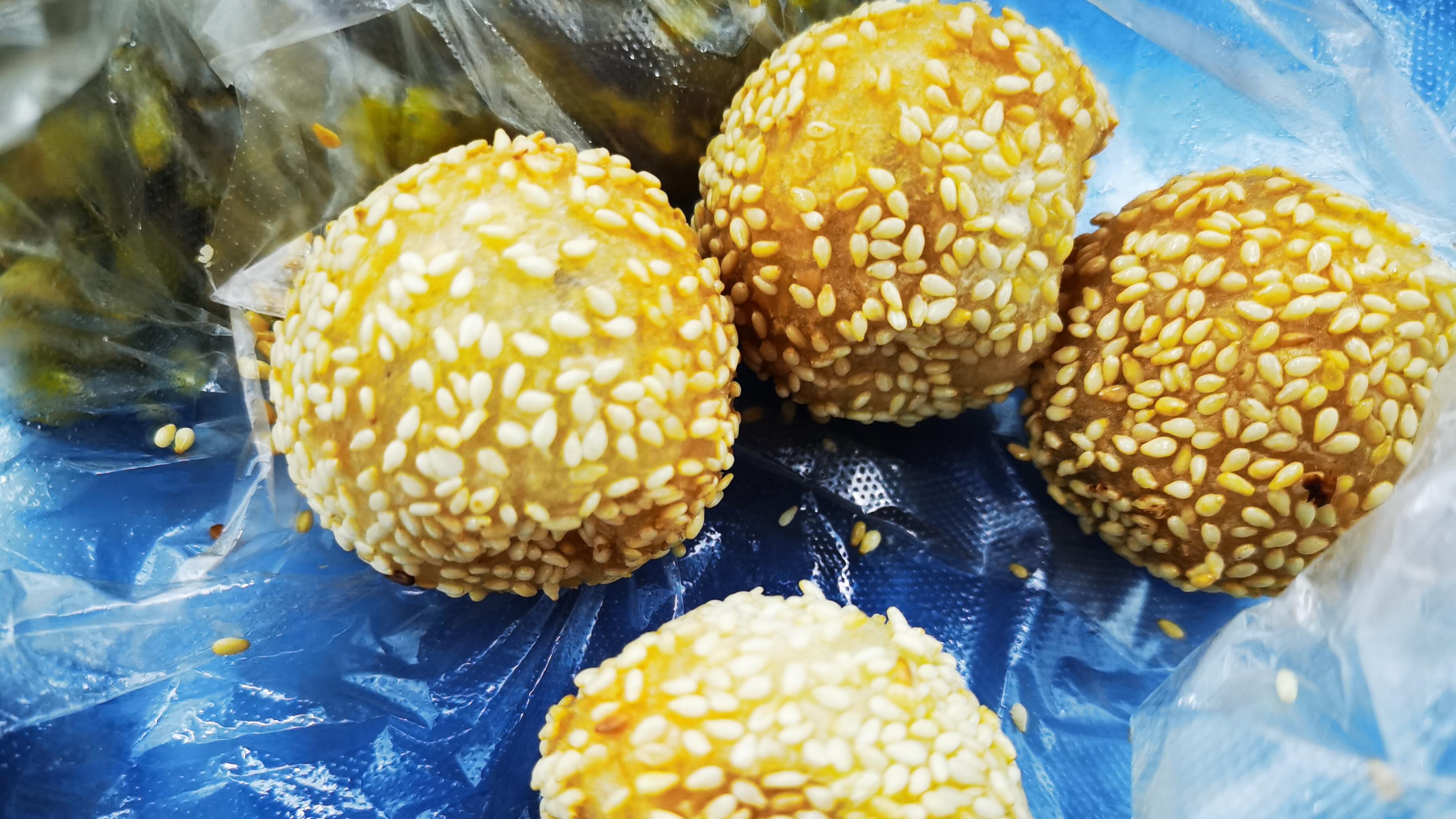 |学校食堂早点太丰富了，一大早食堂师傅太殷勤了