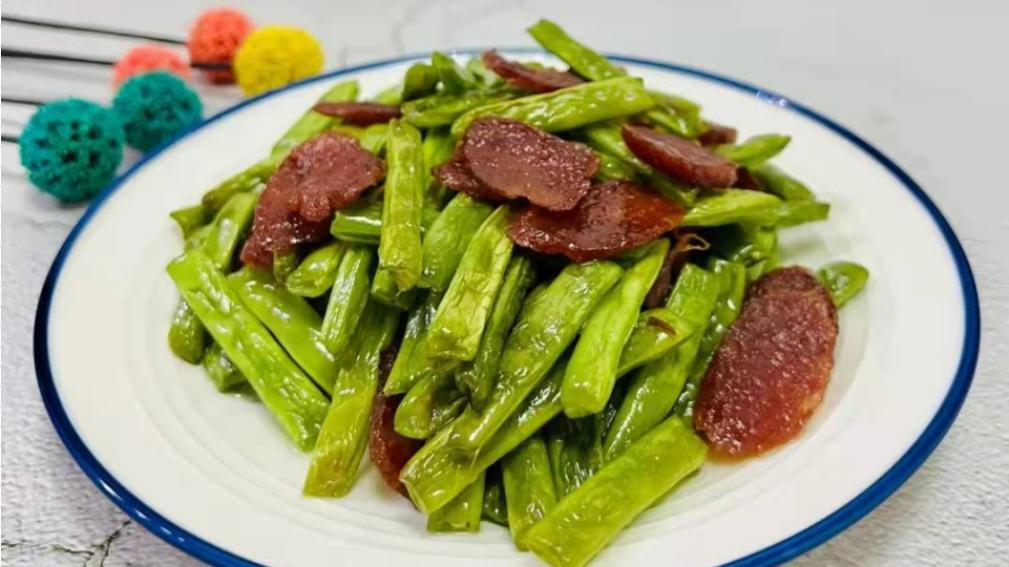 辣椒|寒冬到了，碰见这菜别错过，8分钟出锅，荤素搭配，湖北人爱吃