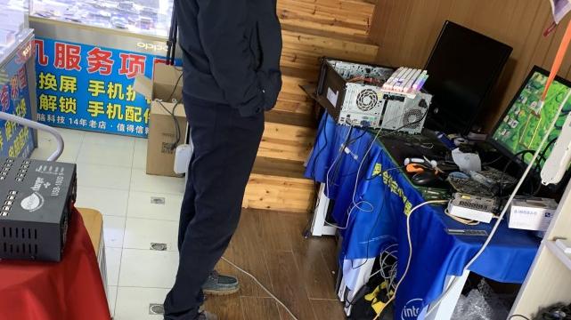 我真委屈！客戶電腦修好後想耍賴賬不給錢：你這維修又沒成本！