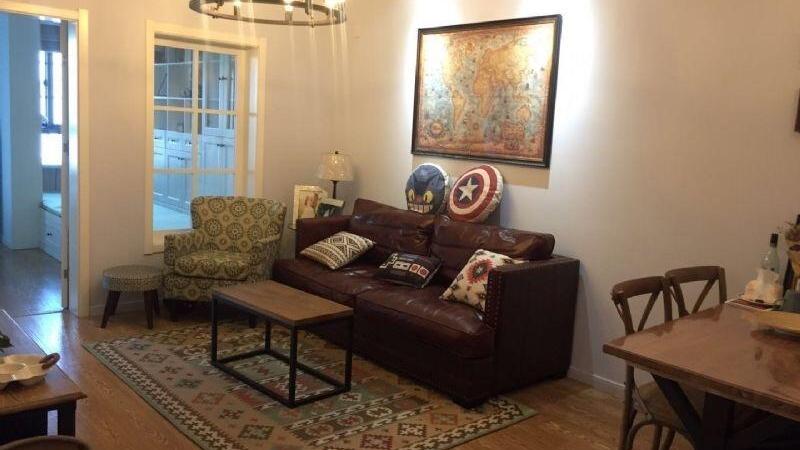 花270万买了这个奇葩户型，经过老公一番改造，的确漂亮又实用！