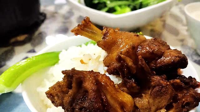 秋刀鱼|晒70后老哥的减肥餐，顿顿有肉吃得饱，体重天天降